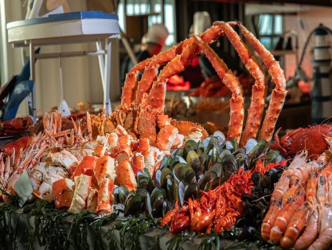 Nautiluna Seafood Night Every Friday